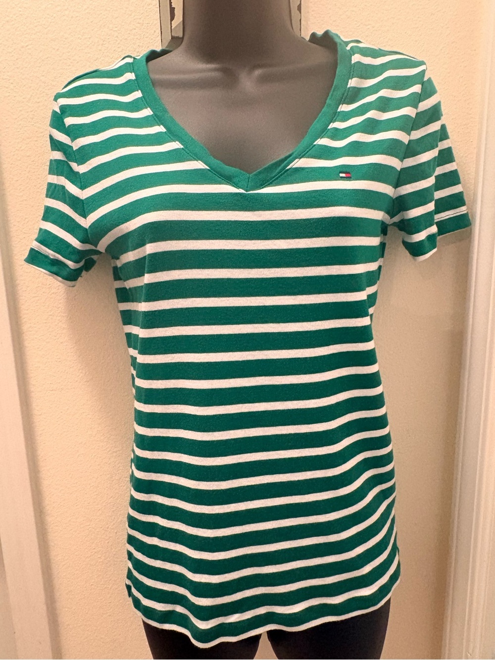 Tommy Hilfiger Green White Striped V Neck T Shirt M